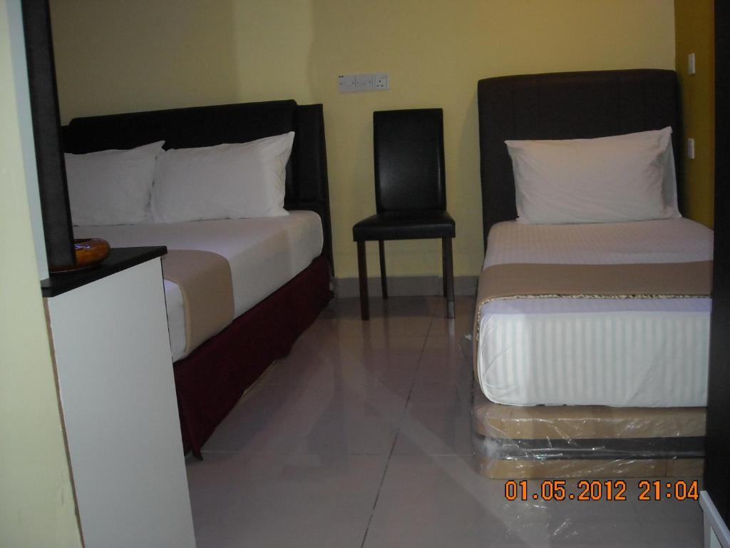 Sungai Besi H1 Hotel Seri Kembangan Room photo